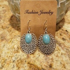 💙COSTUME FAUX TURQUOISE EARRINGS 💙